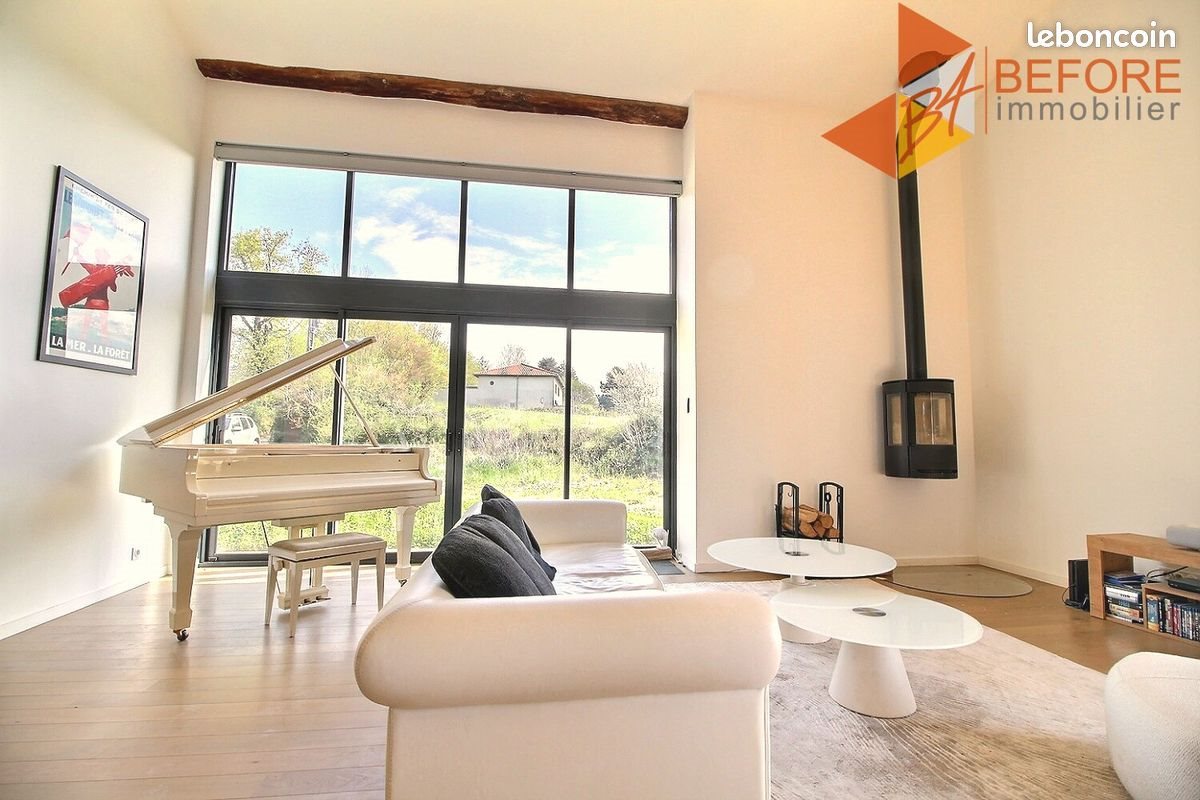 Maison à vendre, 250m², Saint-Pierre-de-Chandieu