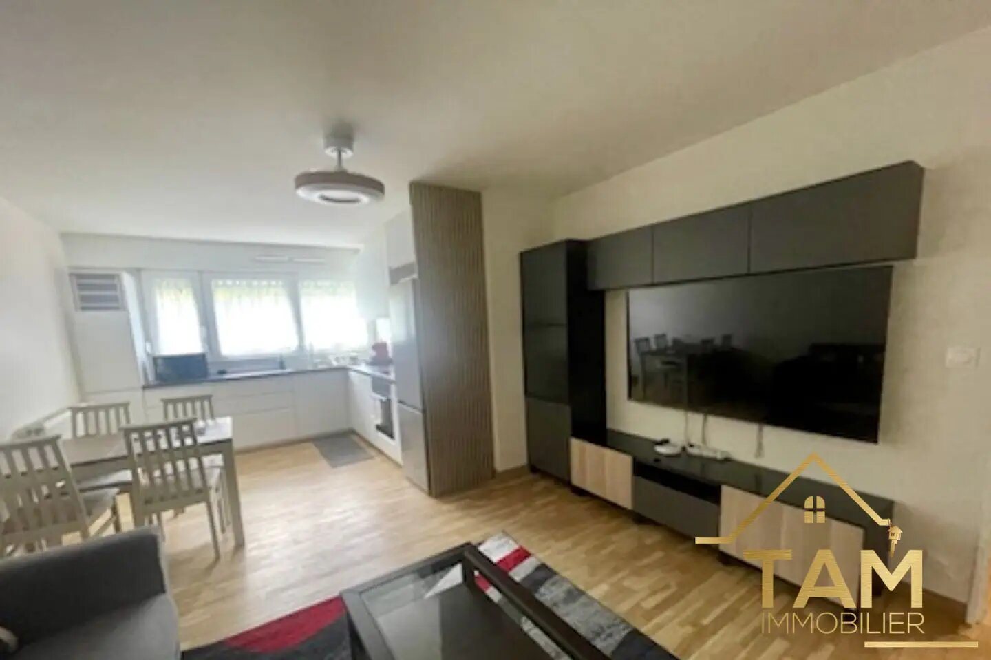 Appartement à louer, 58m², Suresnes
