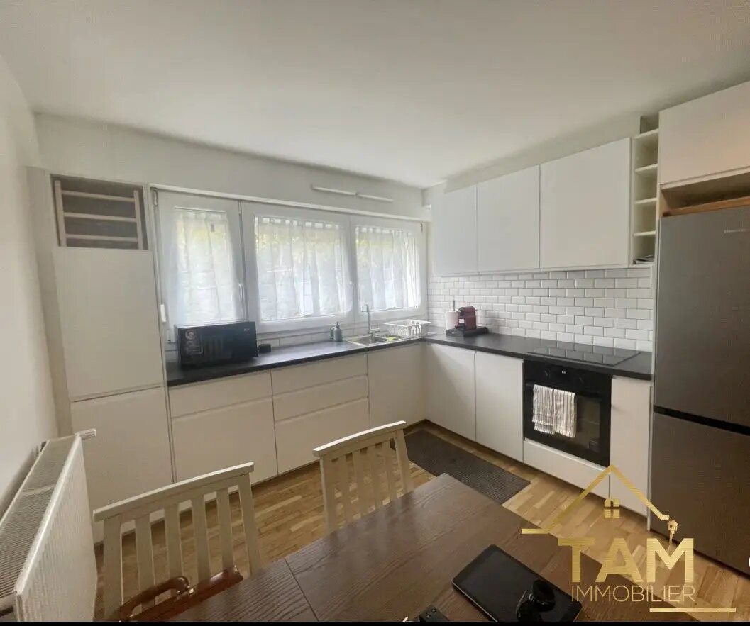 Appartement à louer, 58m², Suresnes
