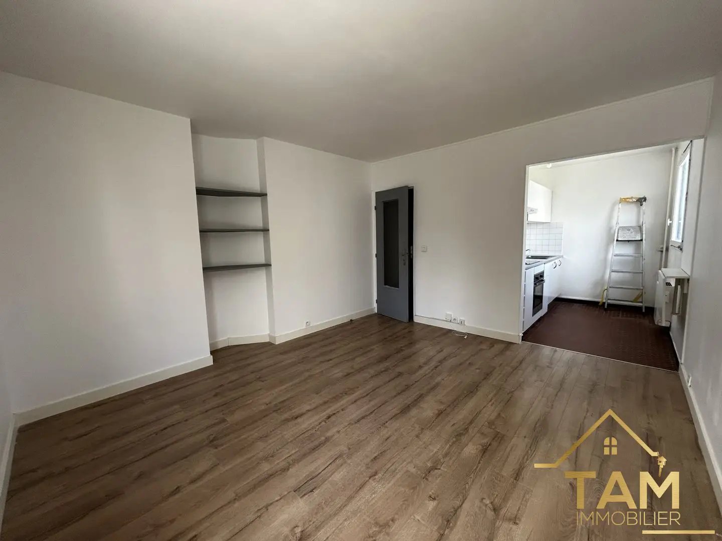 Appartement à louer, 26m², Saint-Cyr-l'Ecole