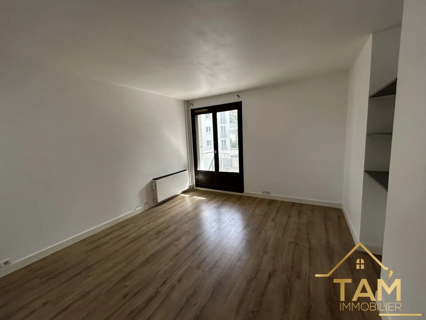 Appartement à louer, 26m², Saint-Cyr-l'Ecole