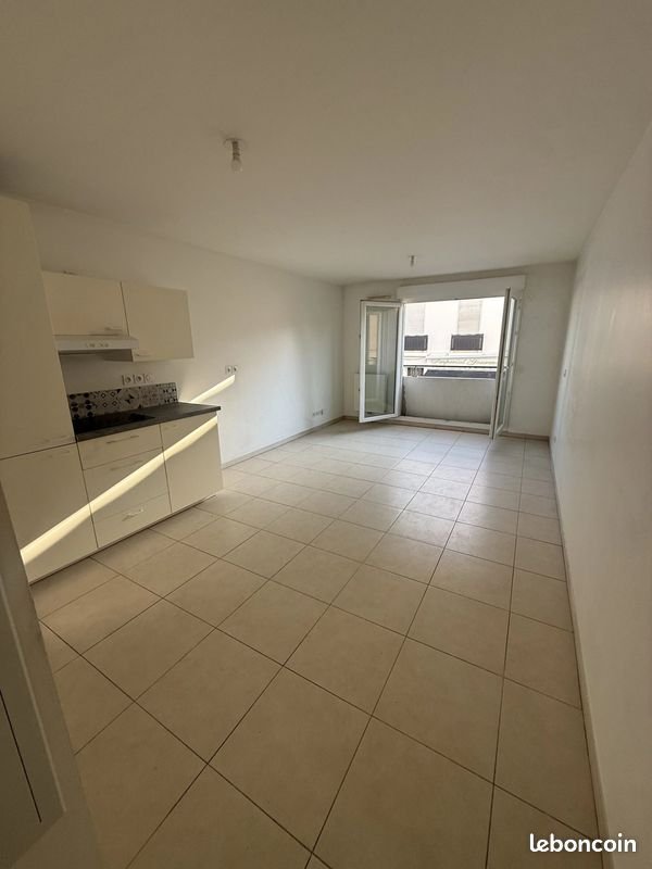Appartement à louer, 56m², Marseille 12ème