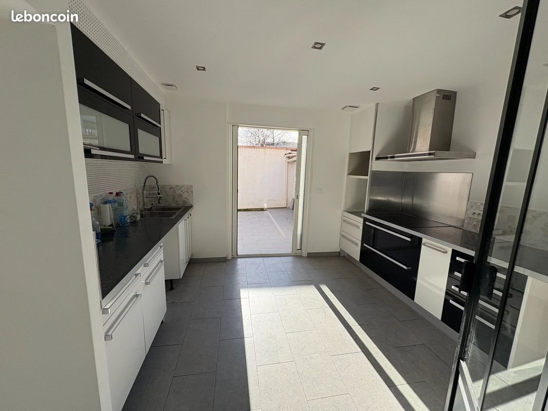 Maison à louer, 154m², Marseille 15ème