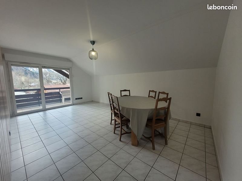 Appartement à louer, 61m², Thônes