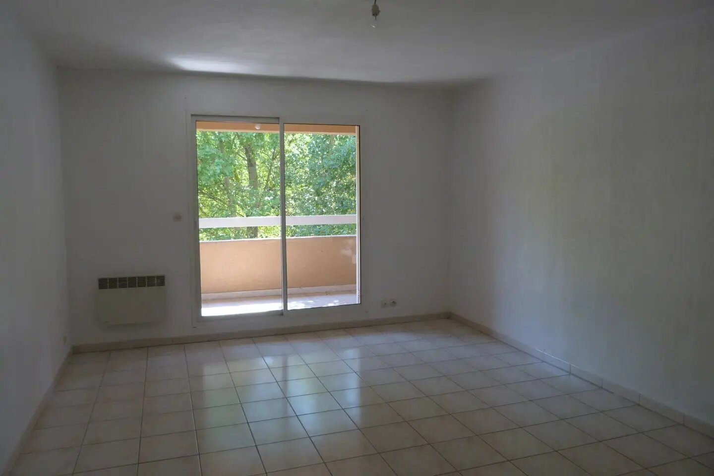 Appartement à louer, 35m², Châteauneuf-le-Rouge