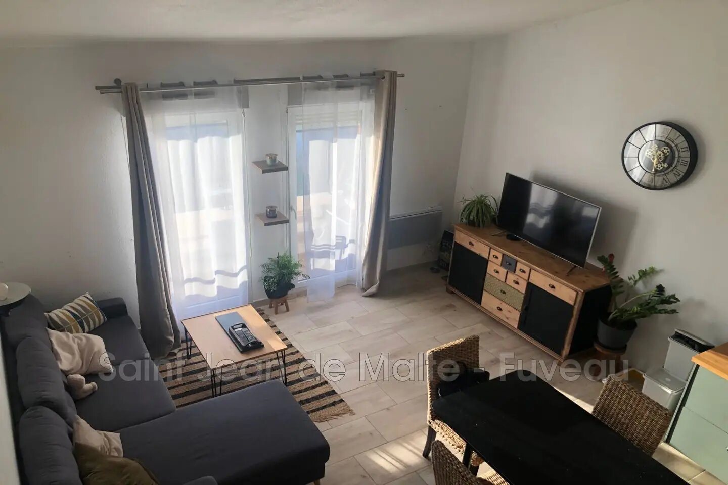 Appartement à vendre, 1m², Trets