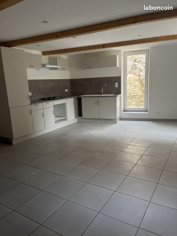 Appartement à louer, 65m², Dieulefit