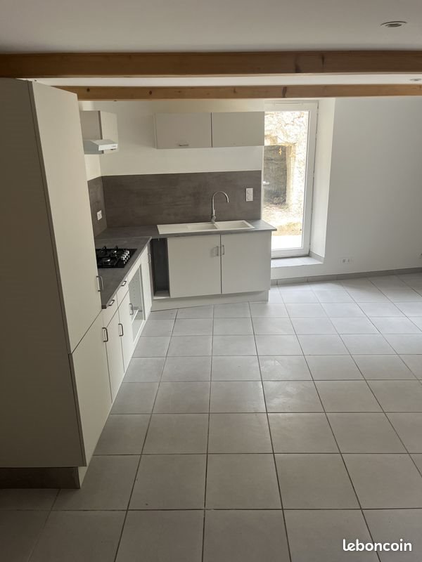 Appartement à louer, 65m², Dieulefit