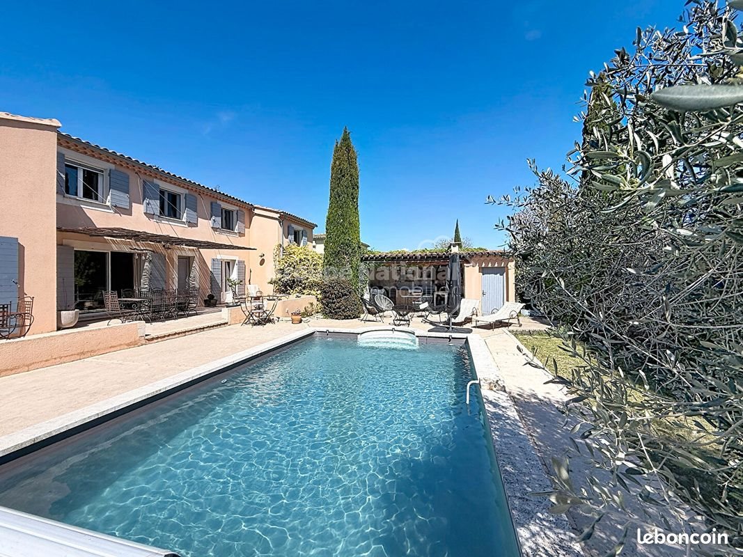Maison à vendre, 199m², Cheval-Blanc