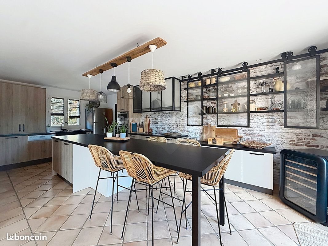 Maison à vendre, 199m², Cheval-Blanc
