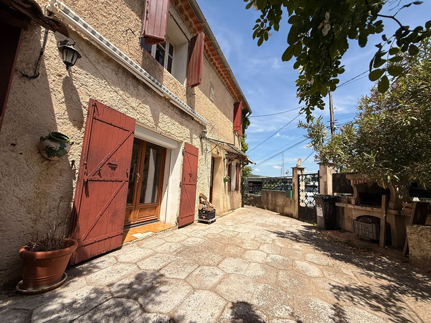 Maison à vendre, 136m², Mimet