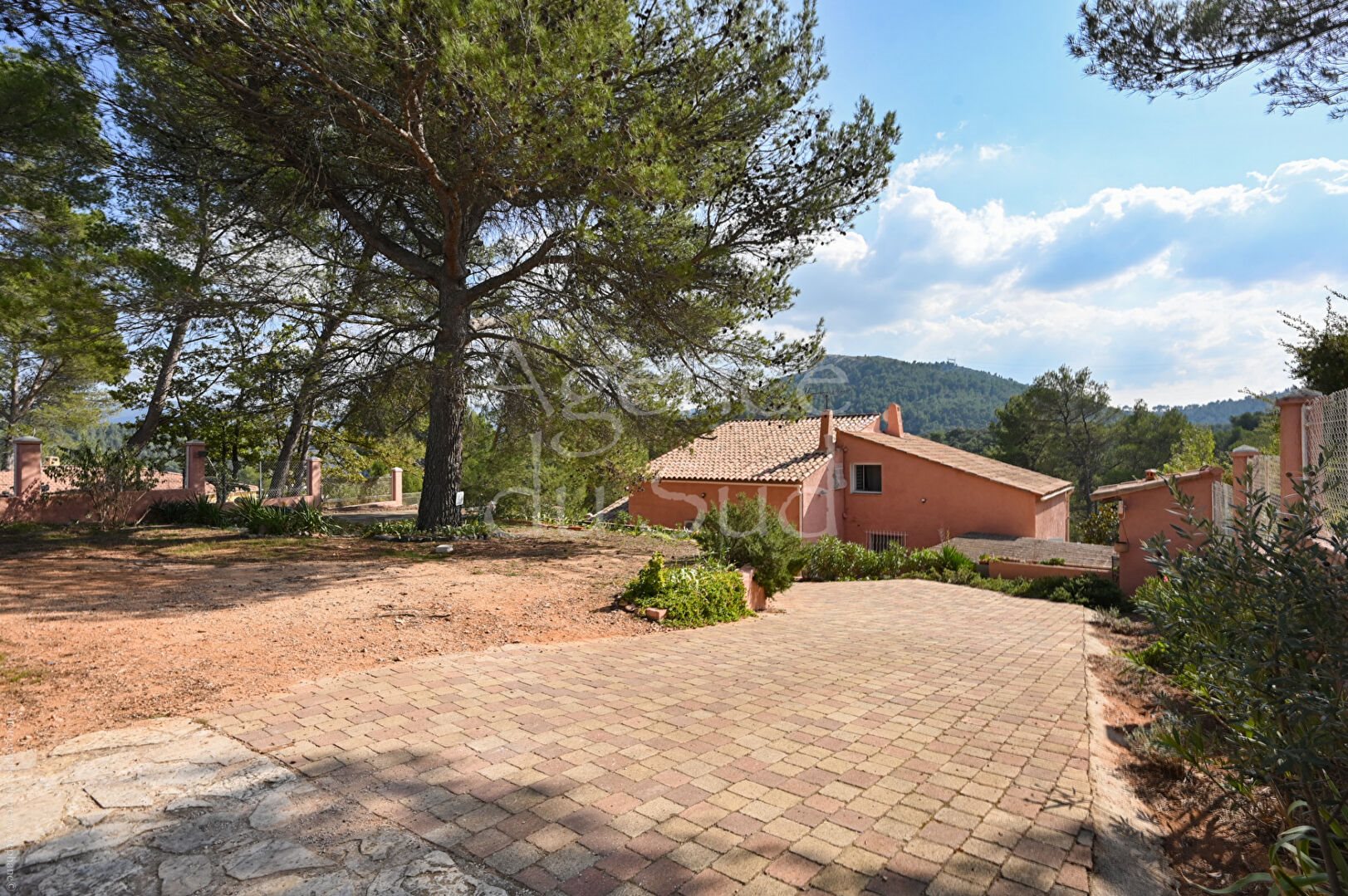 Maison à vendre, 200m², La Destrousse