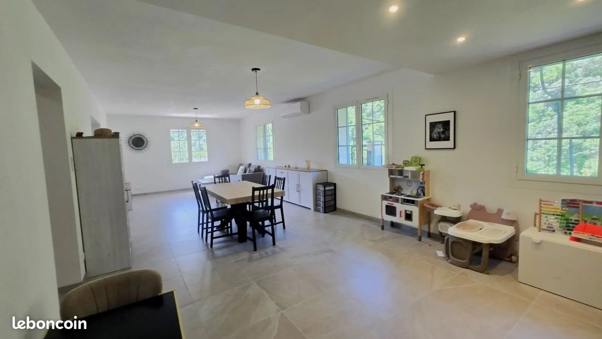 Maison à vendre, 210m², L'Escarène