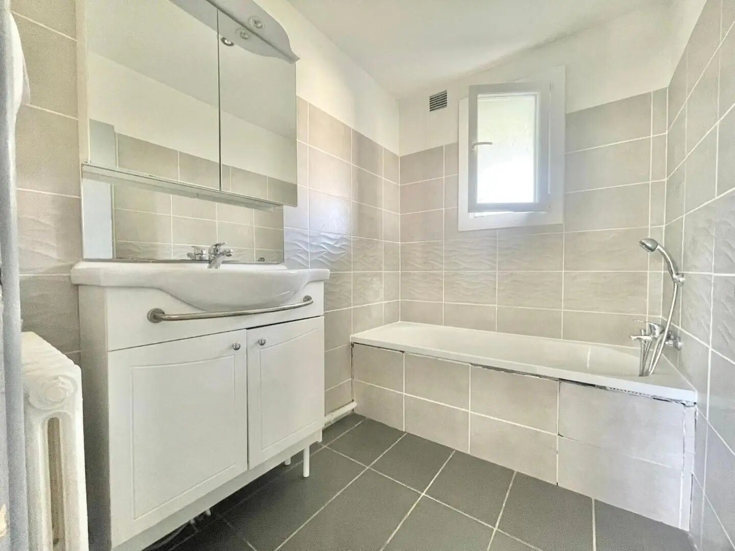 Appartement à louer, 59m², Guilherand-Granges