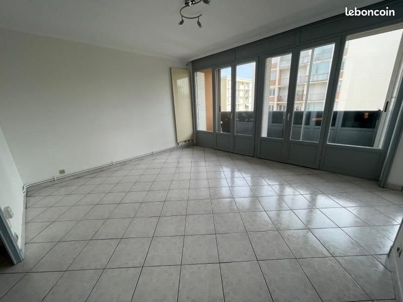 Appartement à louer, 75m², Guilherand-Granges