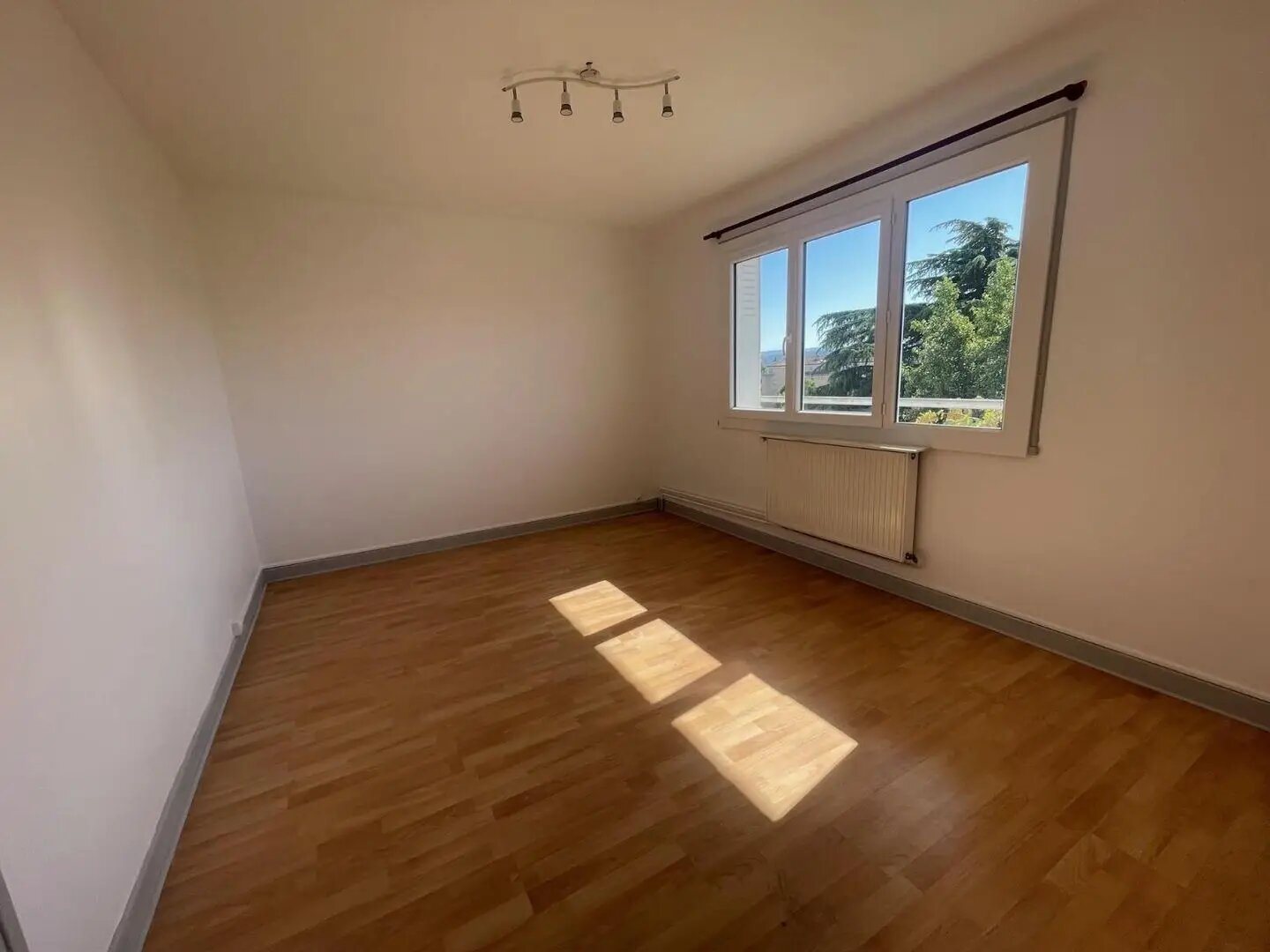 Appartement à louer, 26m², Bourg-lès-Valence