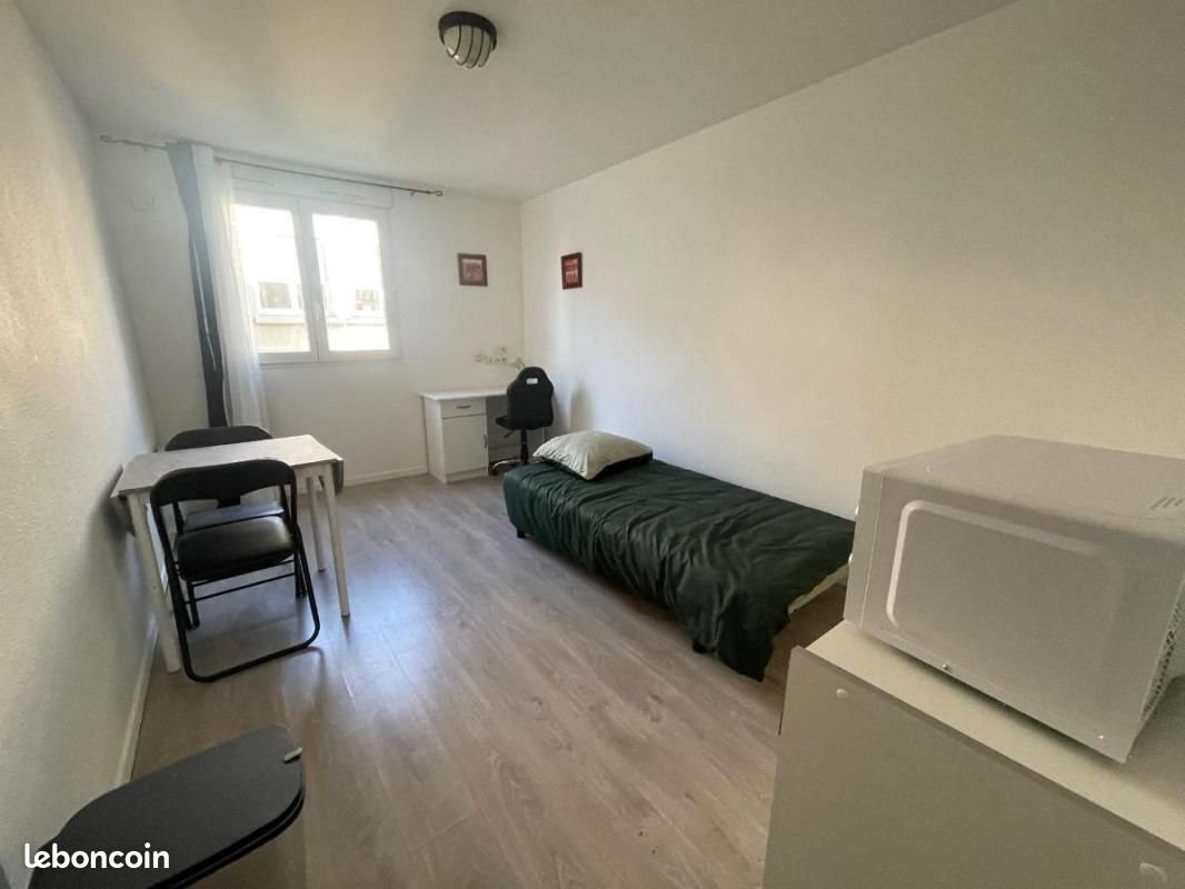 Appartement à louer, 19m², Valence