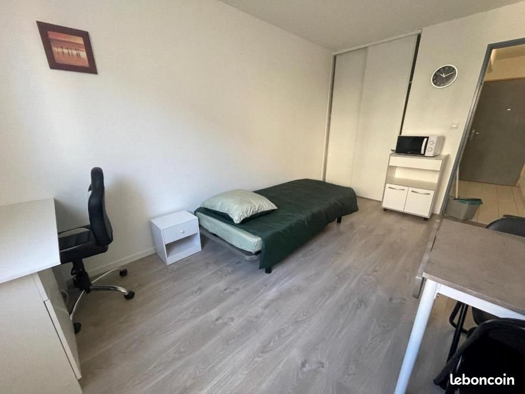 Appartement à louer, 19m², Valence