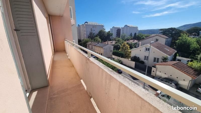 Appartement à louer, 66m², Valence