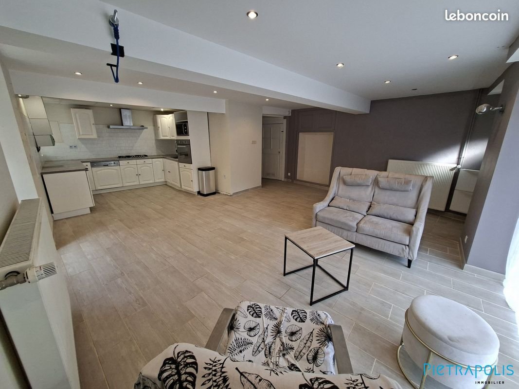 Maison à vendre, 120m², Feurs