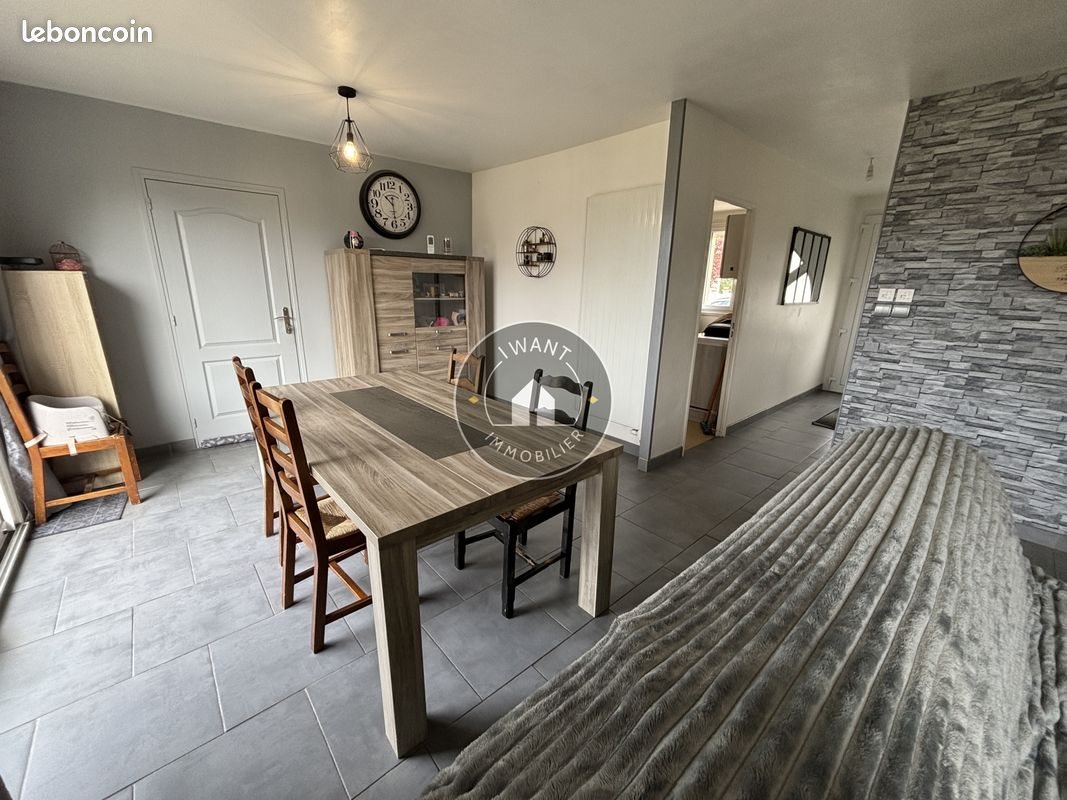 Maison à vendre, 88m², Gennes