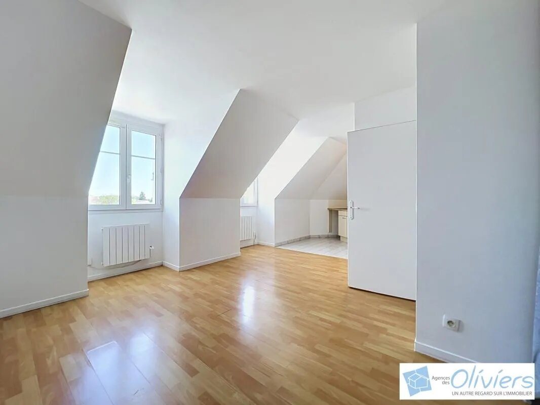 Appartement à louer, 25m², Voisins-le-Bretonneux
