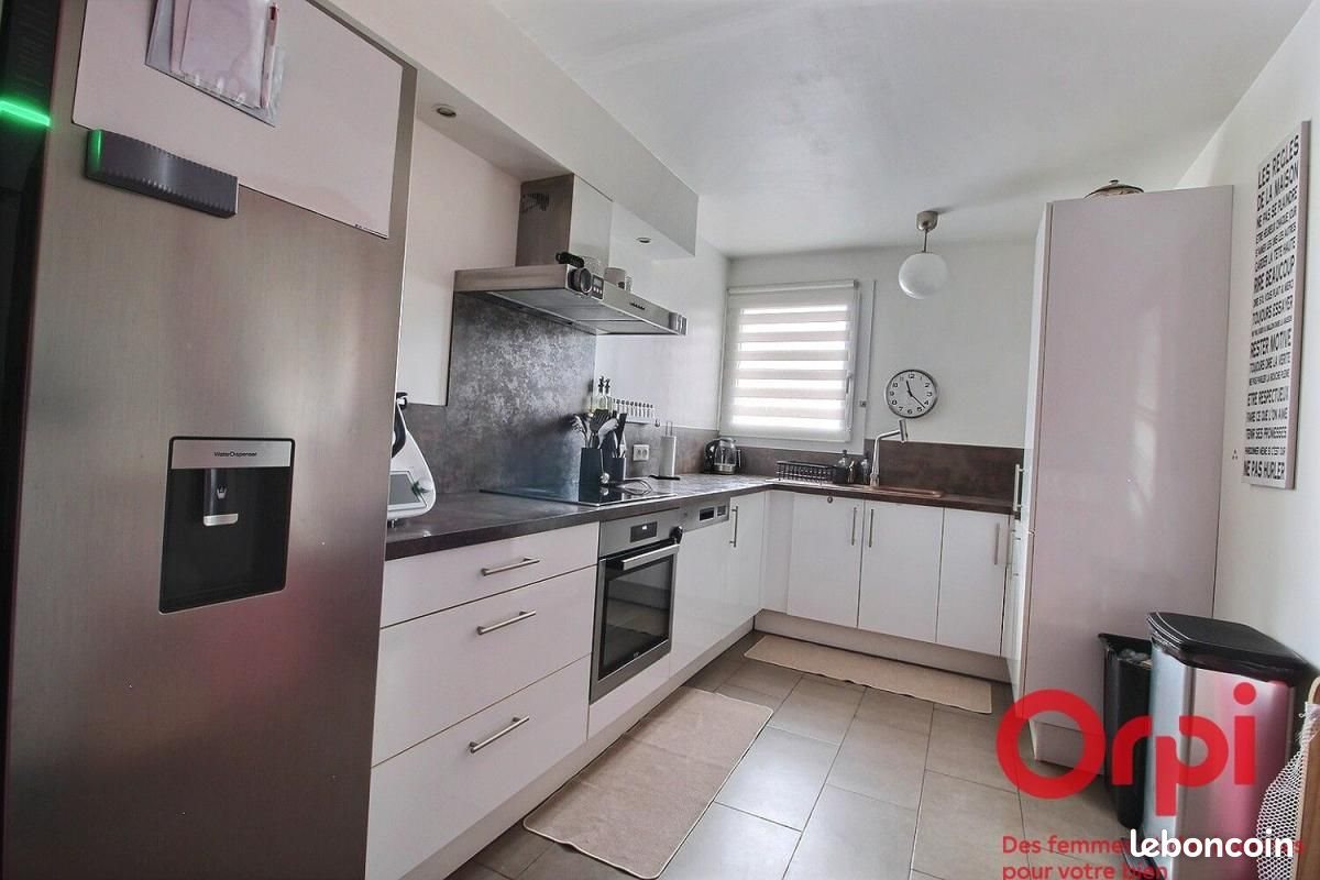 Maison à vendre, 101m², Voisins-le-Bretonneux