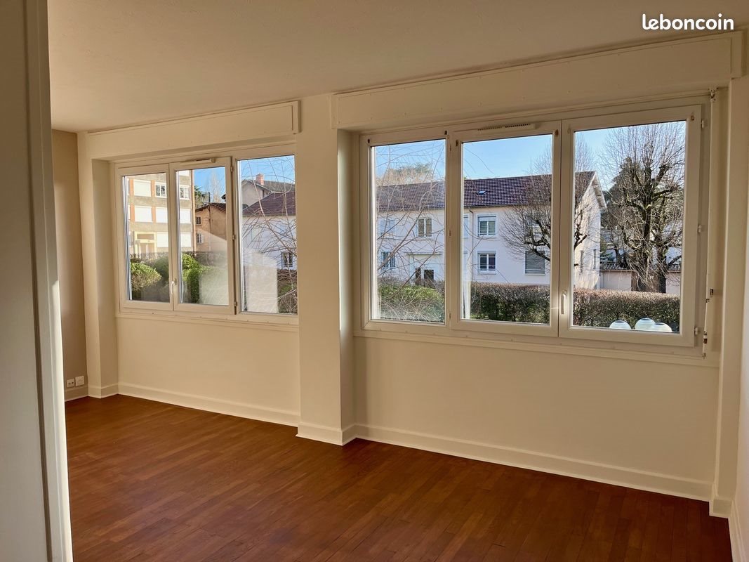 Appartement à louer, 64m², Ecully