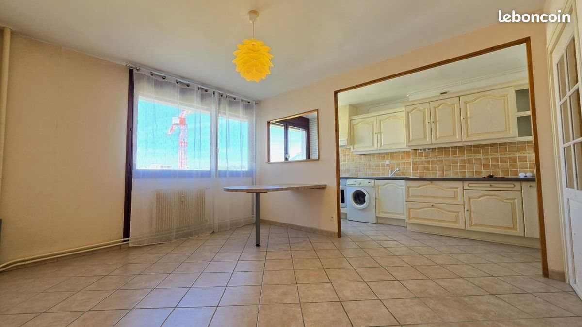 Appartement à louer, 43m², Chambéry