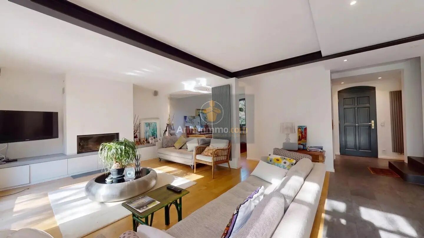 Maison à vendre, 205m², L'Etang-la-Ville