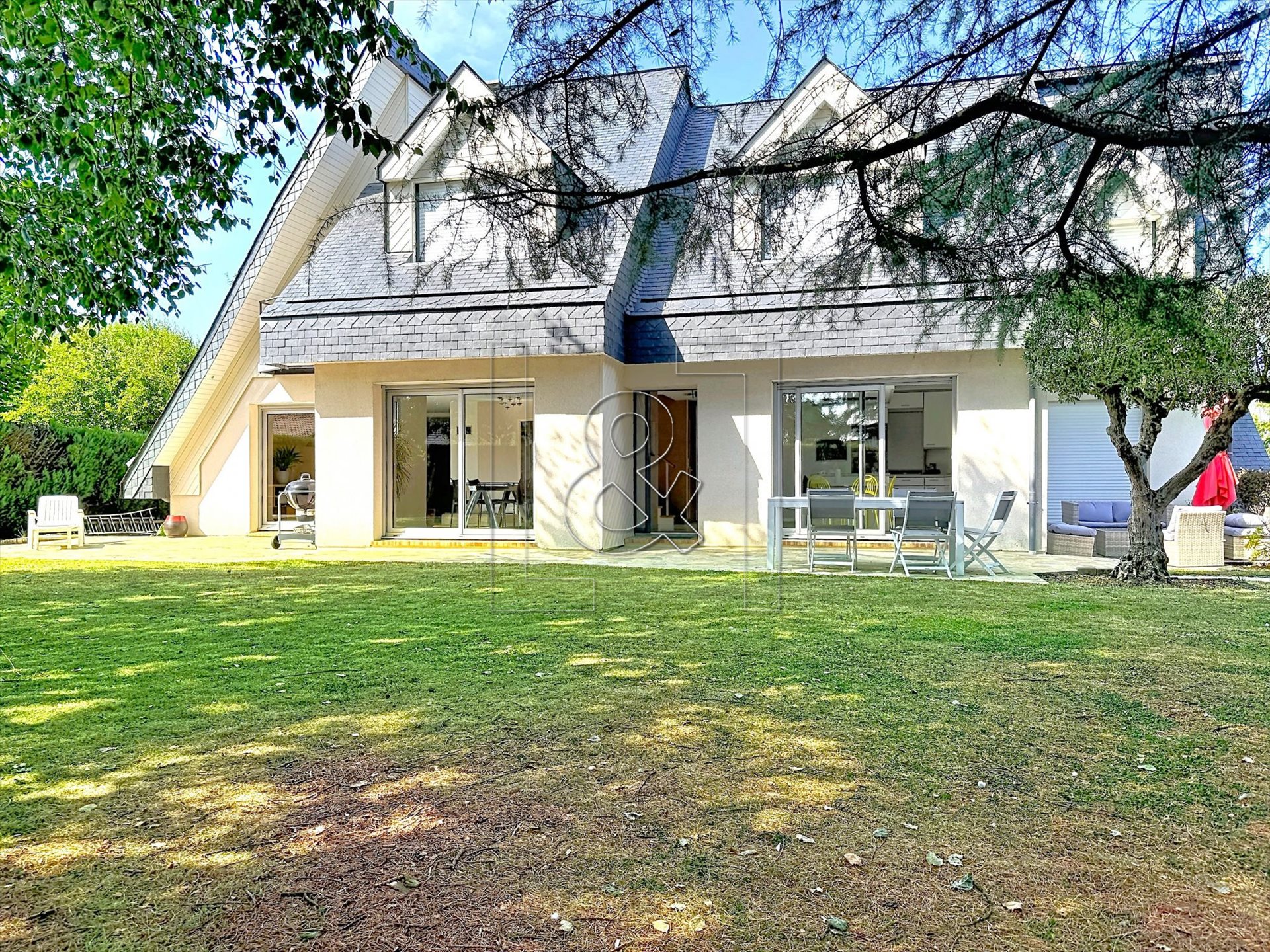 Maison à vendre, 242m², Le Mesnil-Esnard