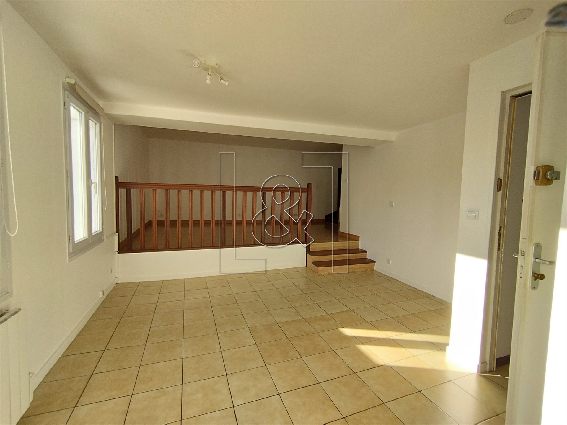 Appartement à louer, 68m², Pont-Saint-Pierre