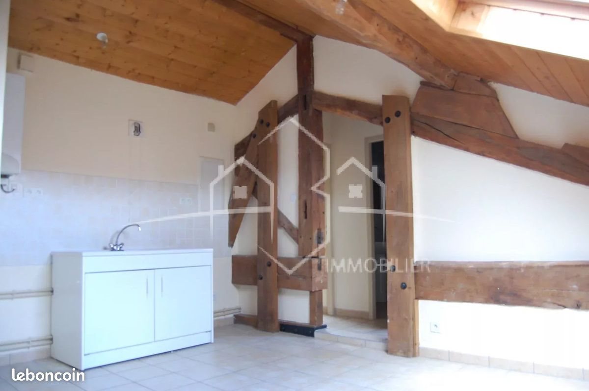 Appartement à louer, 27m², Beaurepaire
