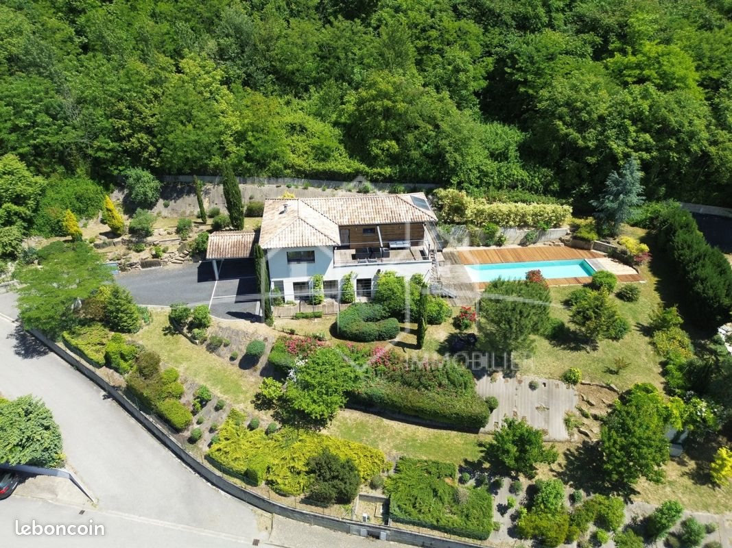 Maison à vendre, 178m², Beausemblant