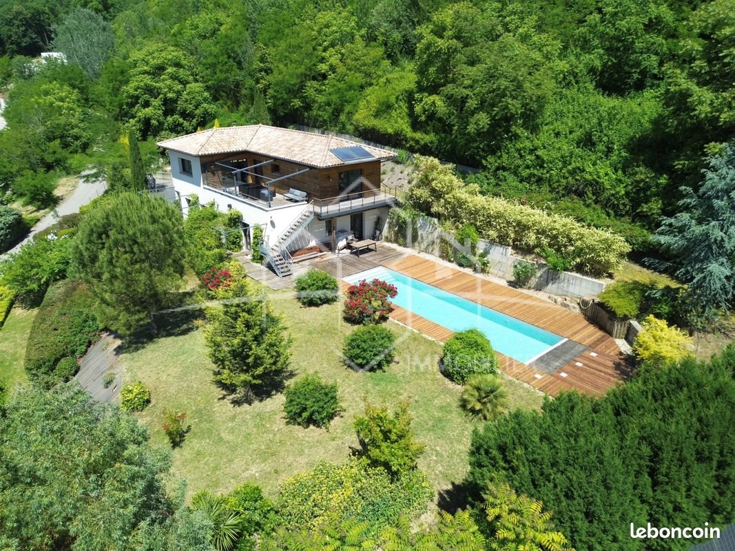 Maison à vendre, 178m², Beausemblant