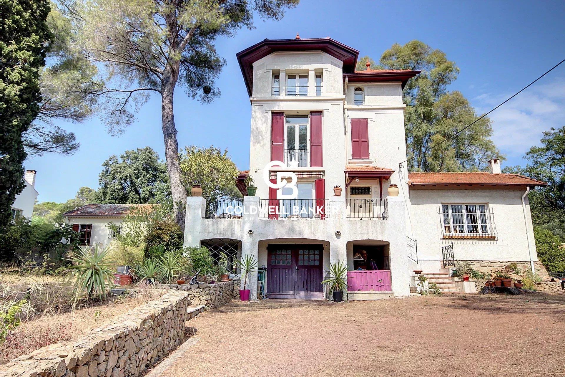 Maison à vendre, 170m², Saint-Raphaël