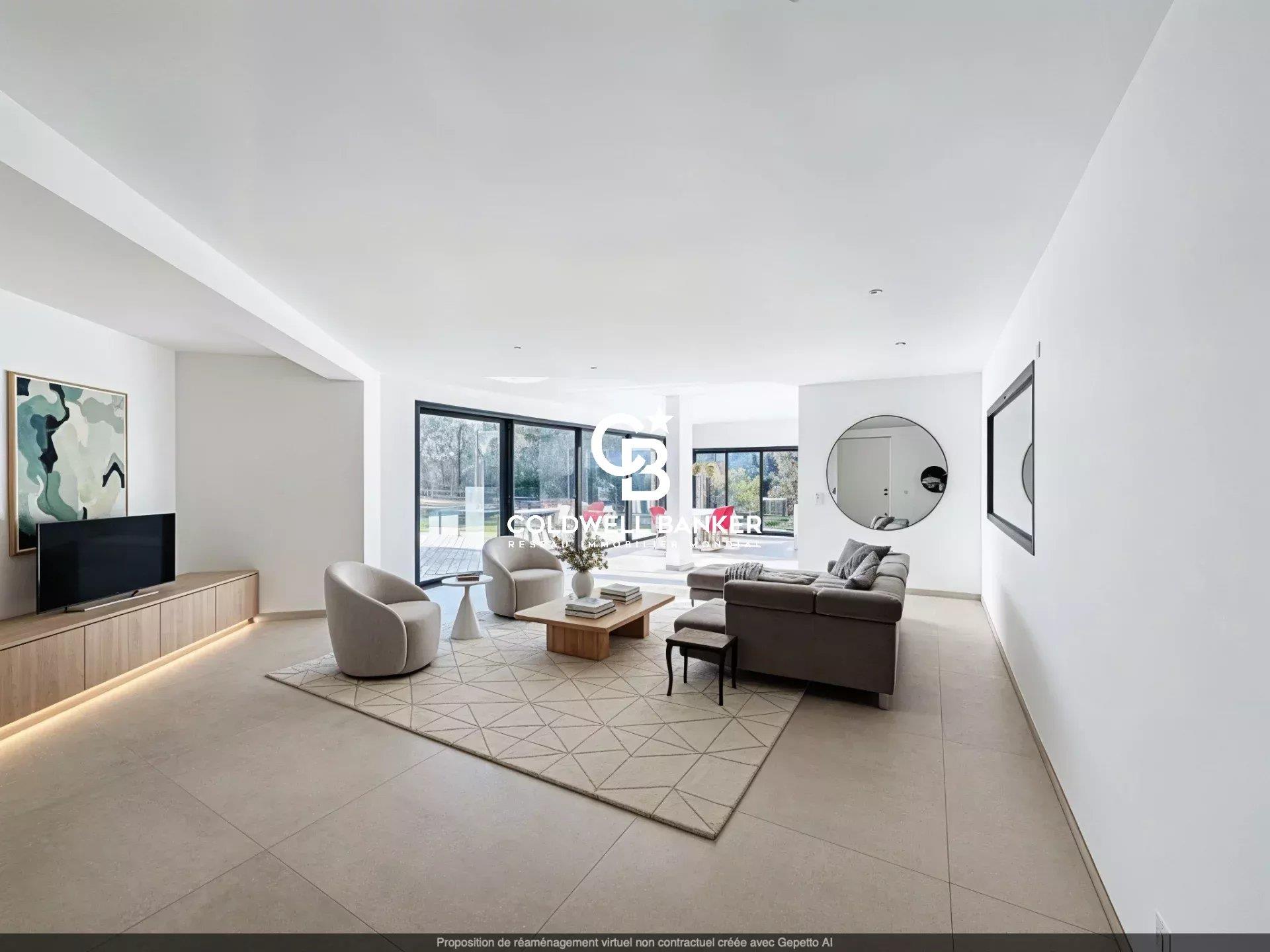 Maison à vendre, 287m², Saint-Raphaël