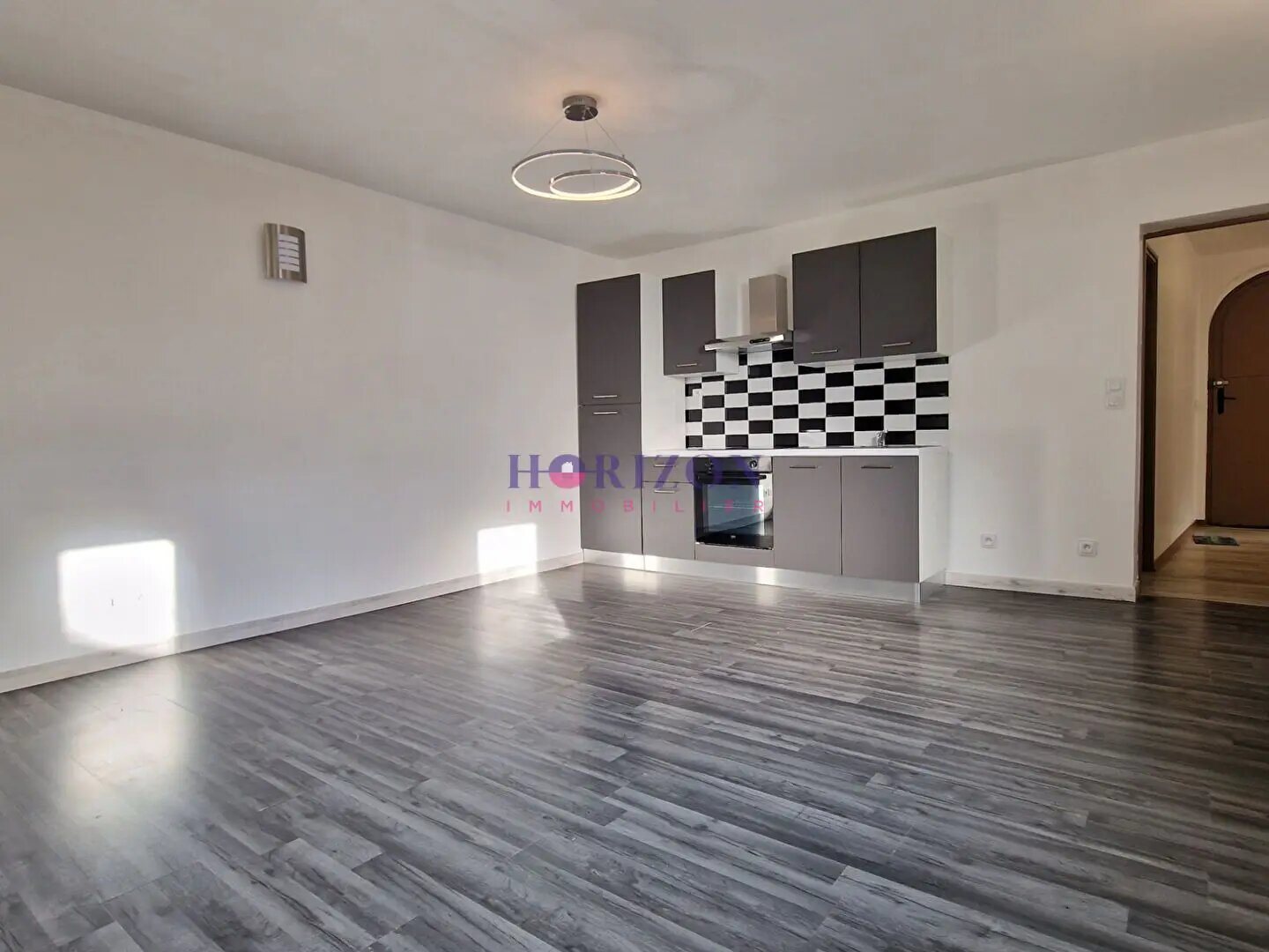 Appartement à vendre, 77m², Saint-Maximin