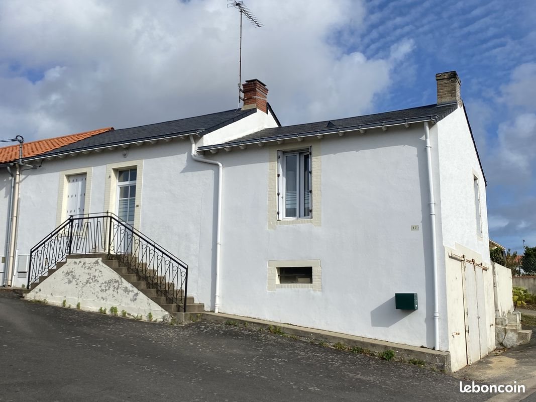 Maison à louer, 73m², Coëx