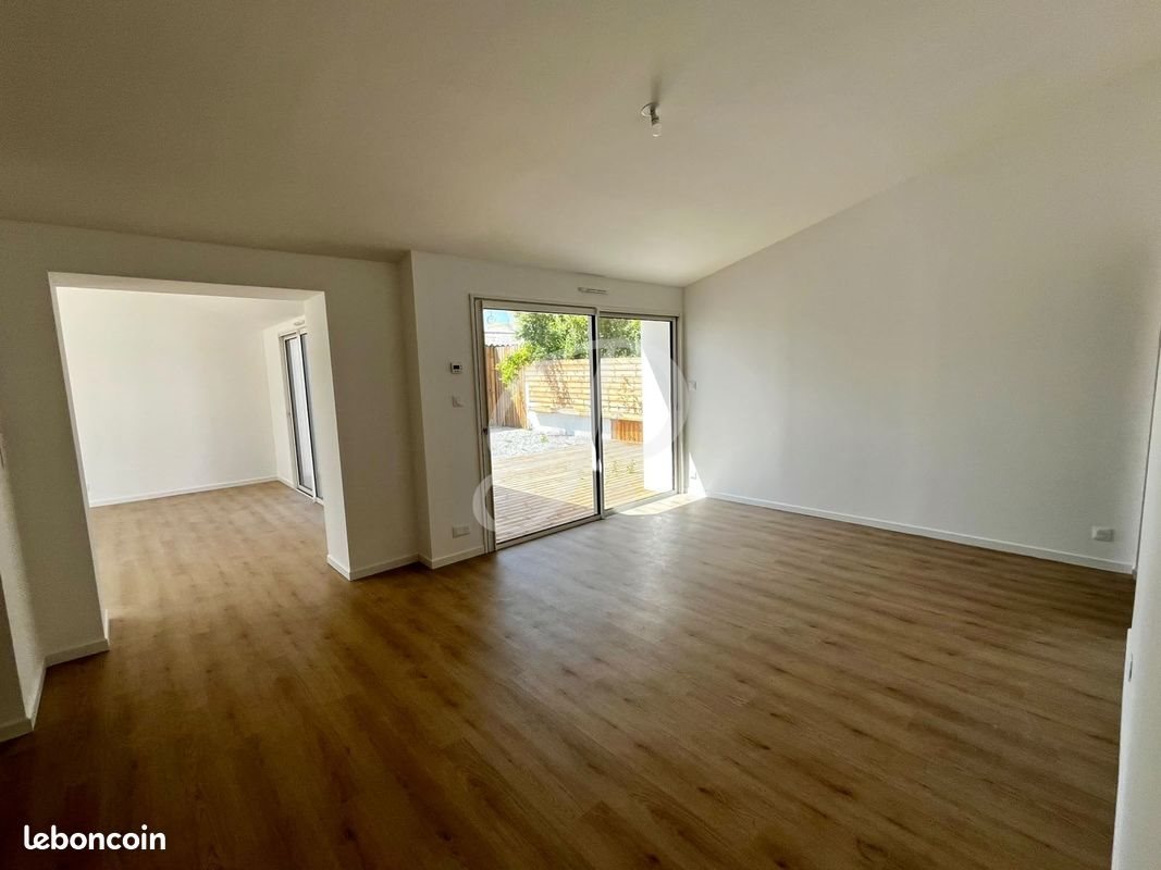 Maison à vendre, 123m², Coëx