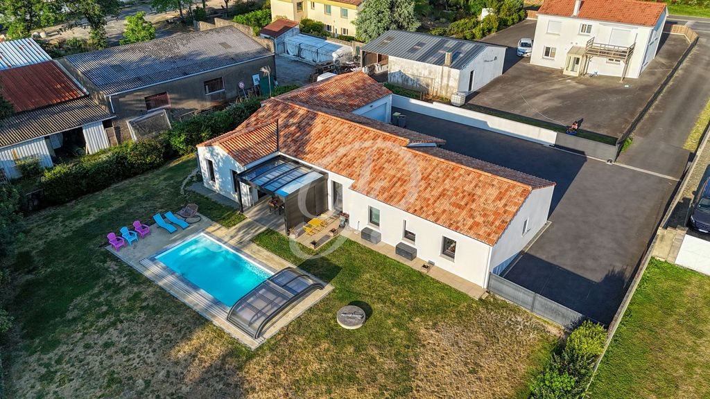 Maison à vendre, 166m², Coëx
