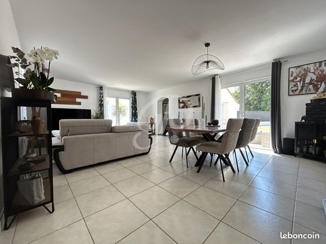 Maison à vendre, 154m², Coëx