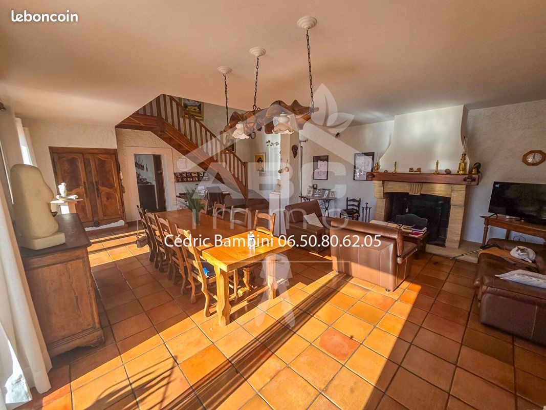 Maison à vendre, 185m², Saint-Maximin-la-Sainte-Baume