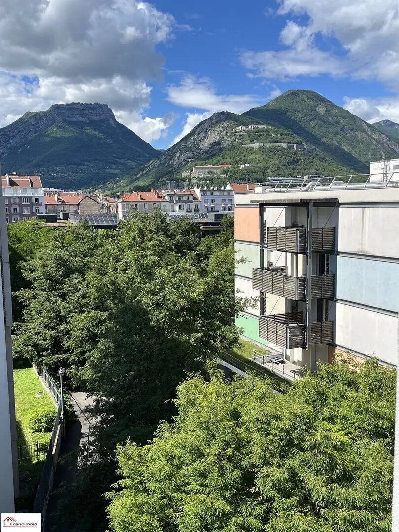 Appartement à vendre, 67m², Grenoble