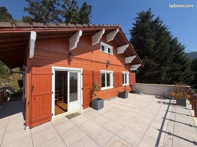 Maison à vendre, 132m², Gex
