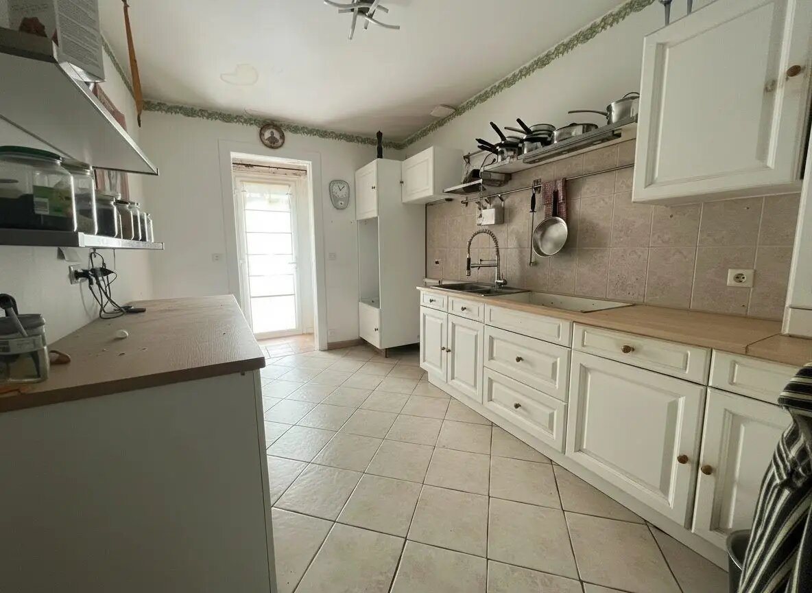 Maison à vendre, 170m², Sainte-Anastasie-sur-Issole