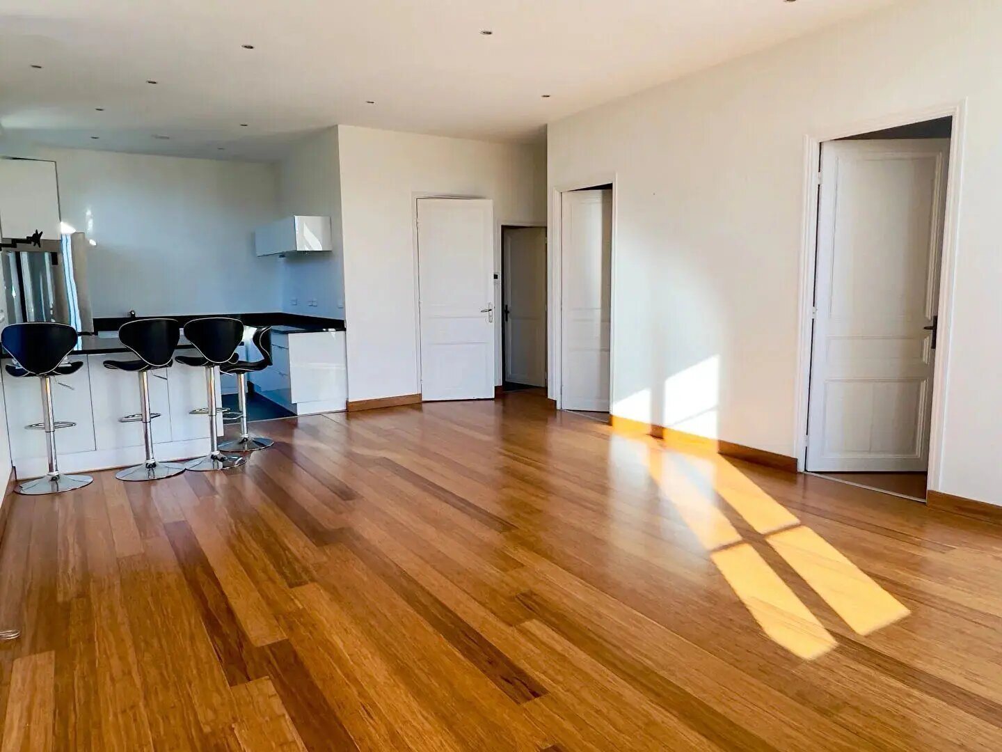 Appartement à louer, 67m², Saint-Laurent-du-Var