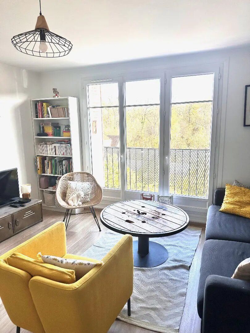Appartement à vendre, 65m², Buc