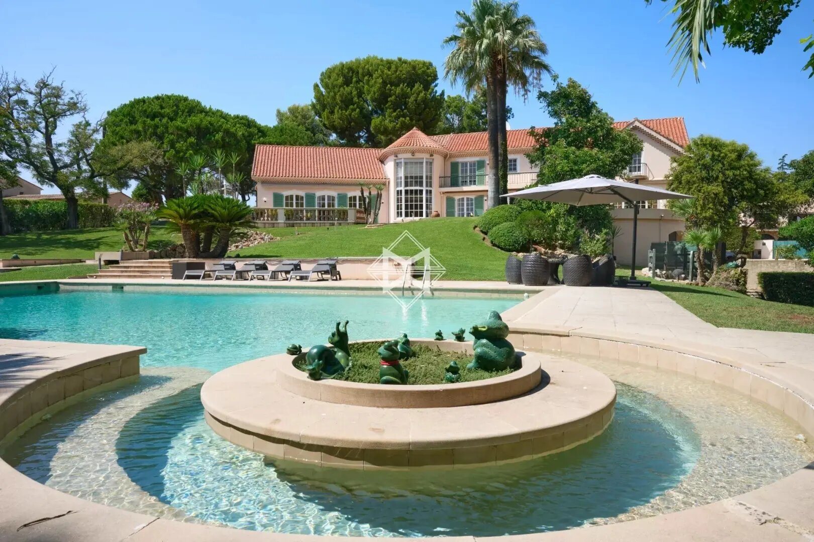 Maison à vendre, 620m², Antibes