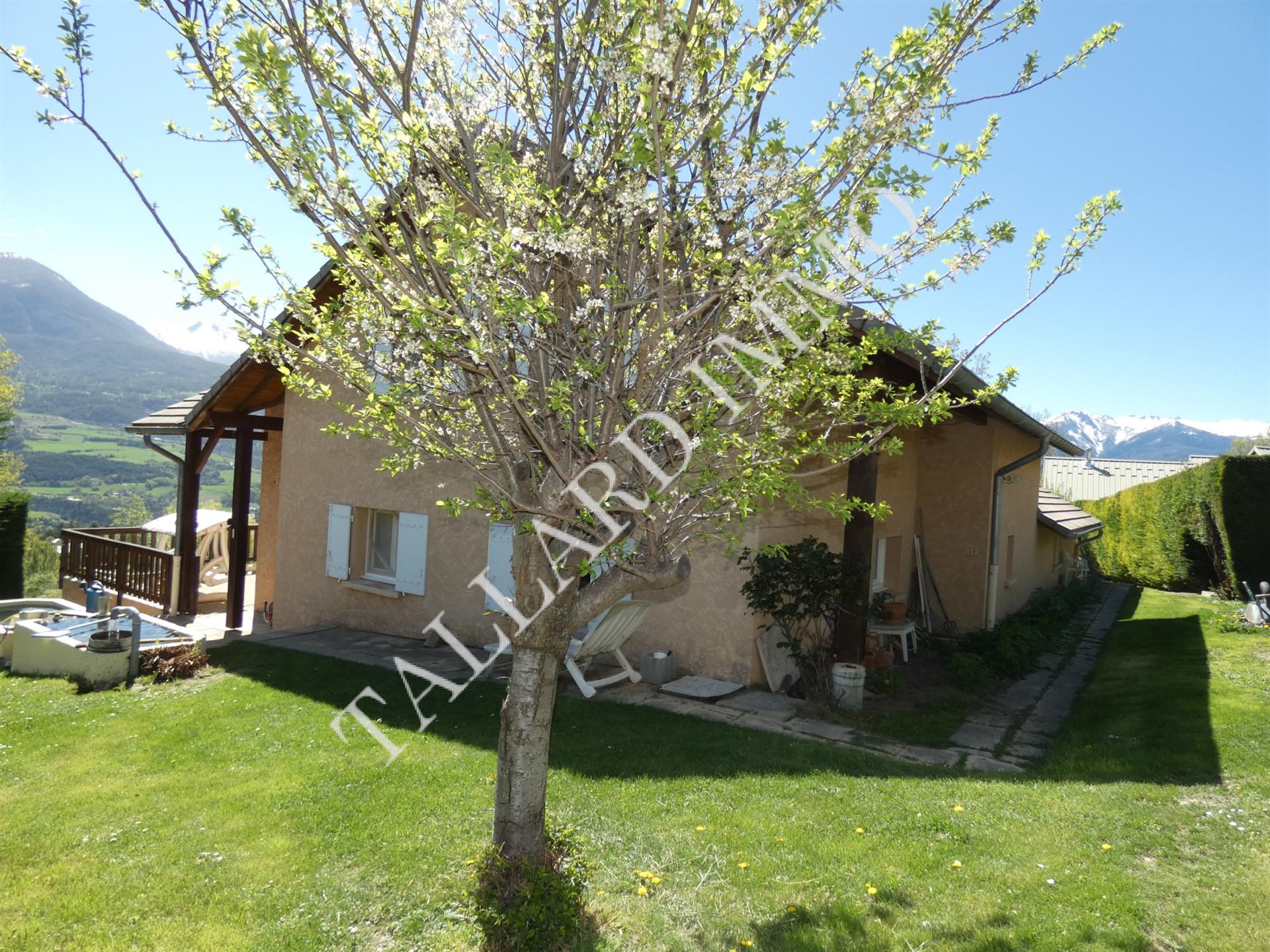 Maison à vendre, 126m², Embrun